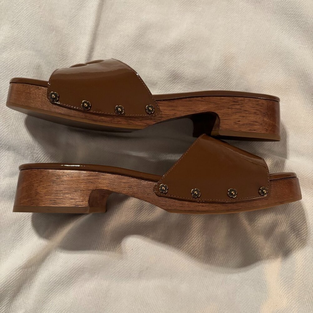 Larroude Patent Leather Zuzi Slides